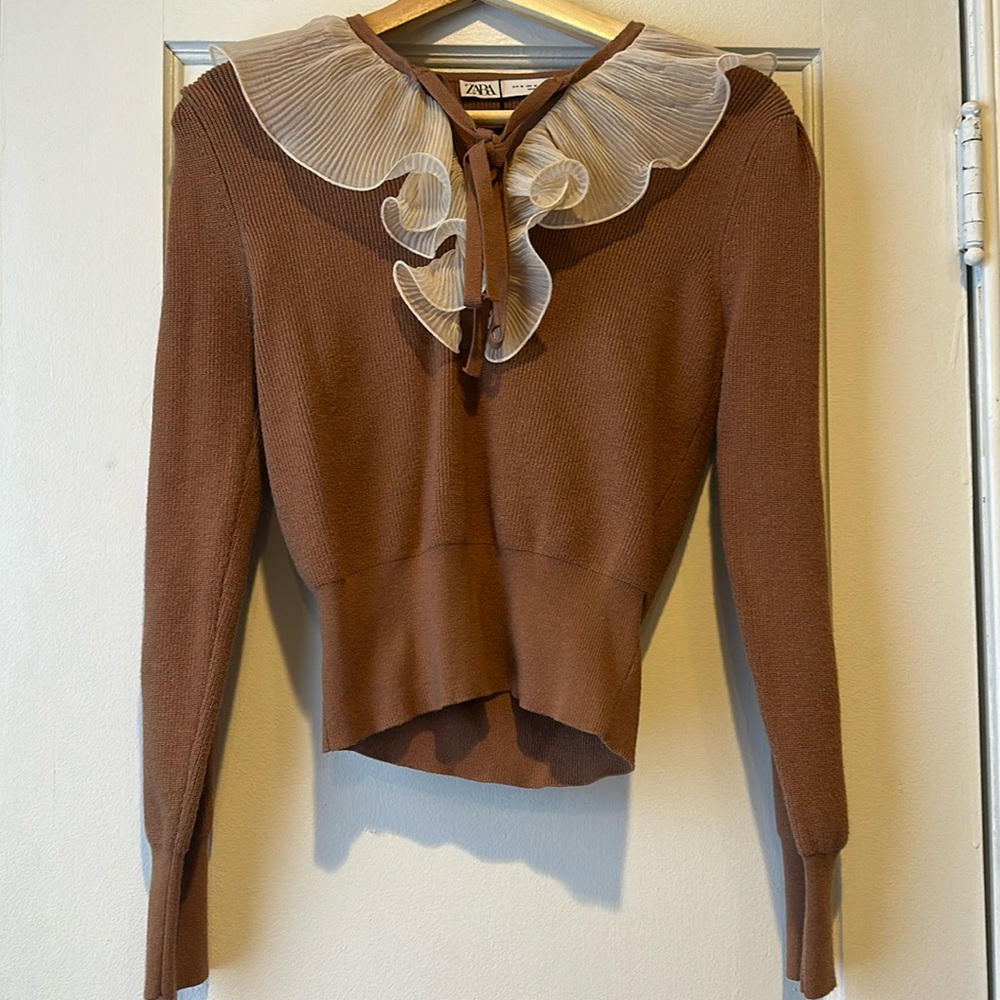 Knitted blouse
